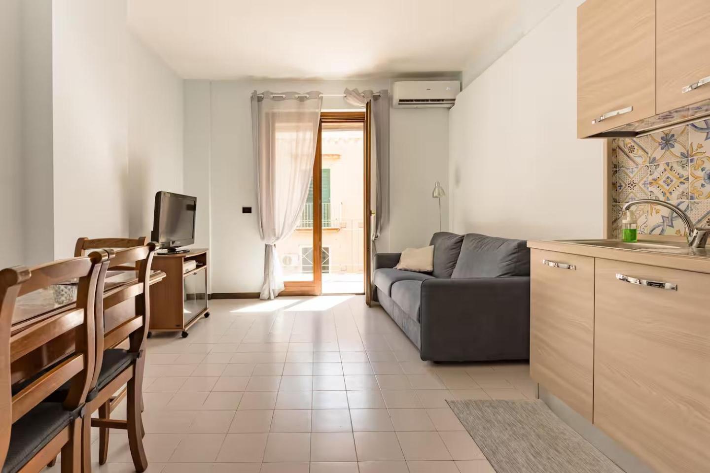 Bluemar Guest House Castellammare di Stabia Exterior photo